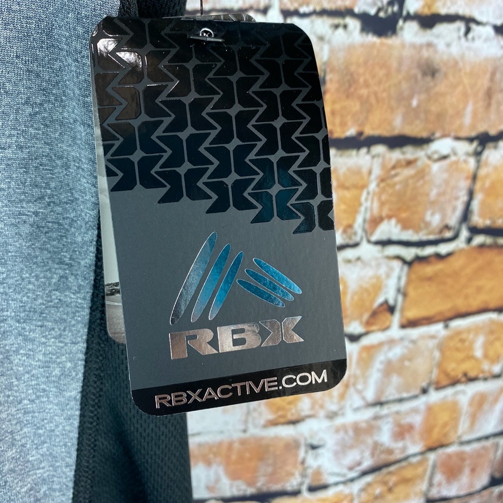 (NWT)  Reebok Short Sleeve Tee - Picture 3 of 5